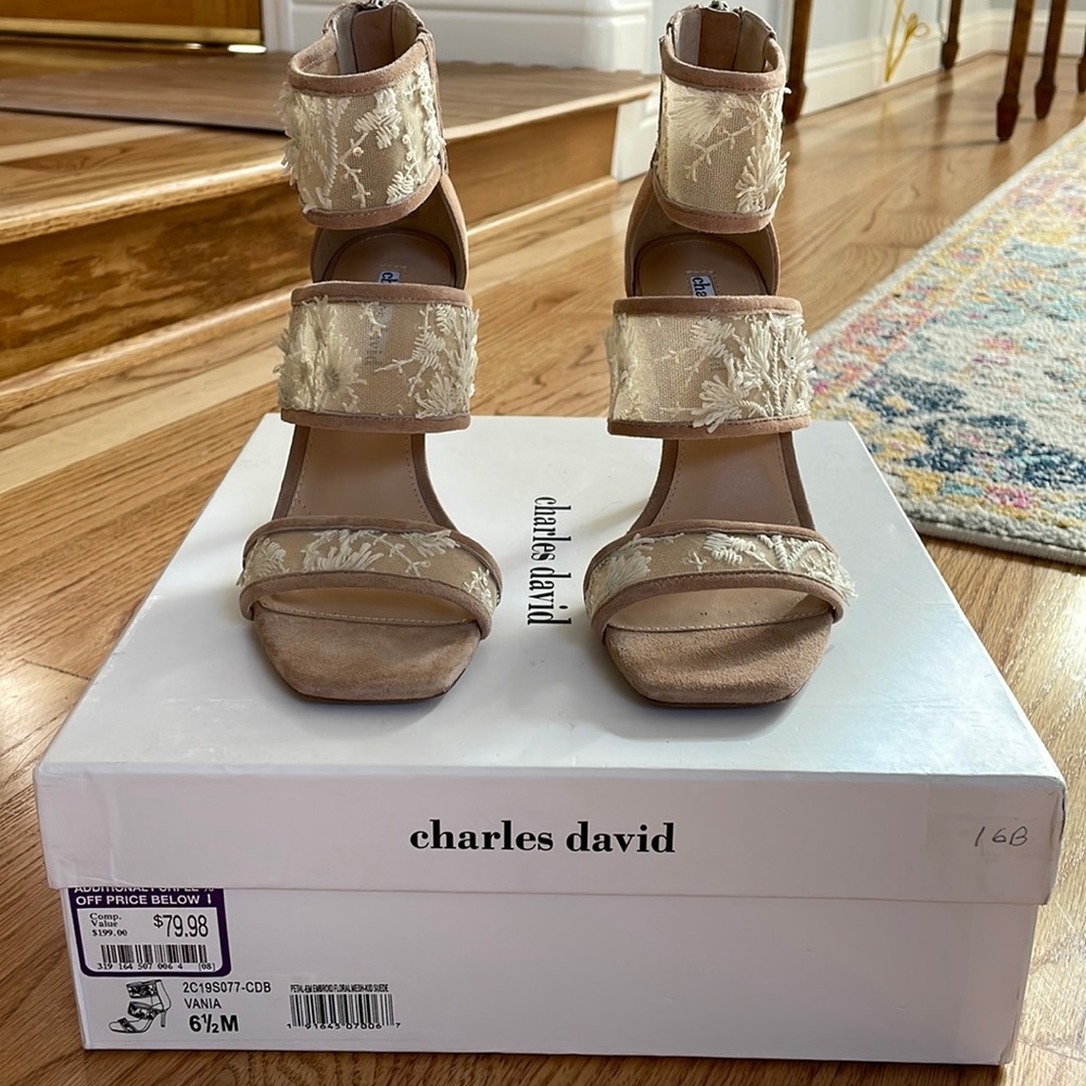 Charles David Vania Sandal